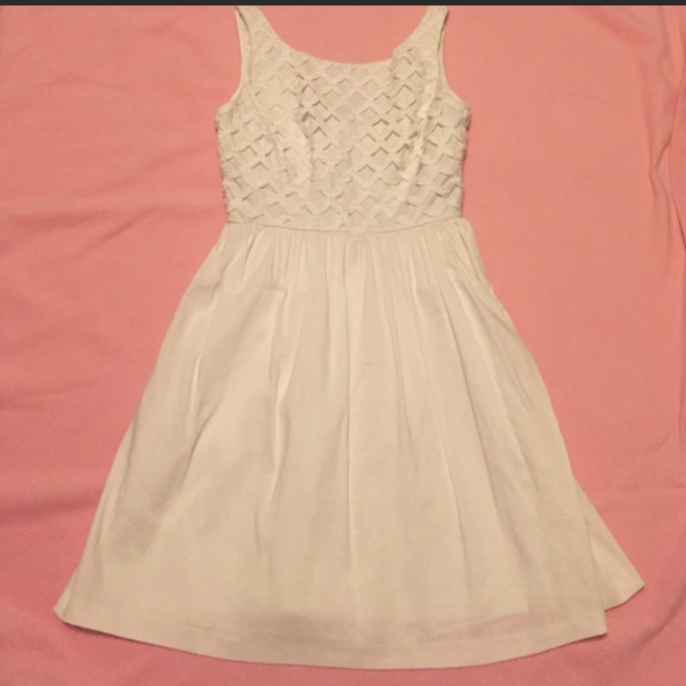 Great bachelorette/rehearsal dress - never worn!